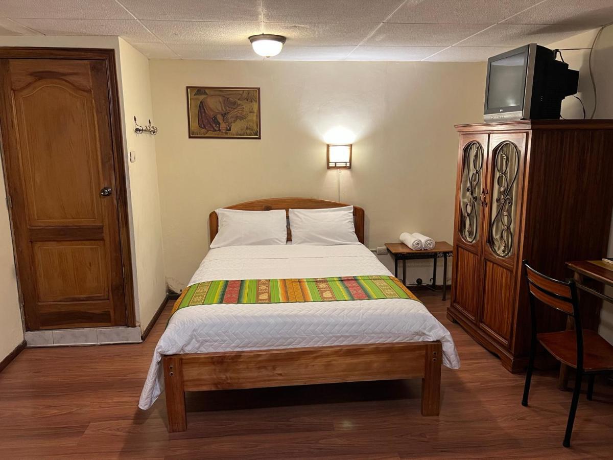 Mía Leticia Hostal Quito