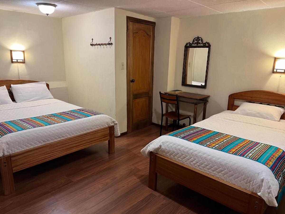 Mía Leticia Hostal *