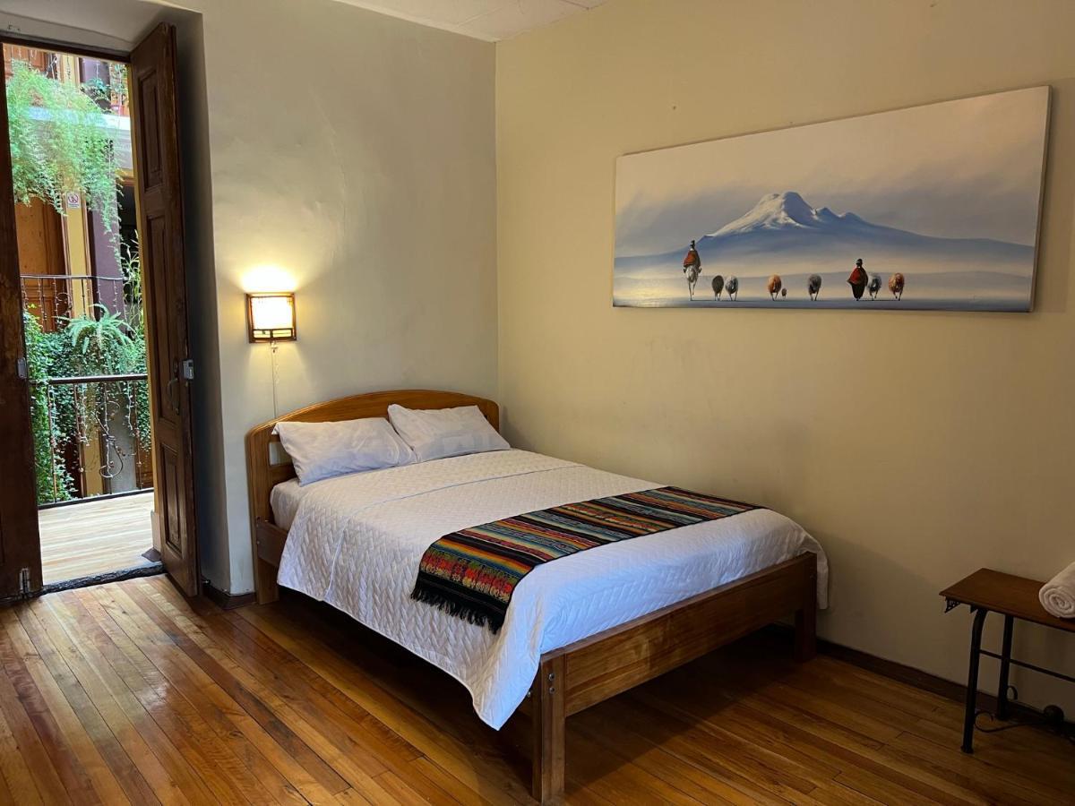 Mía Leticia Hostal Quito