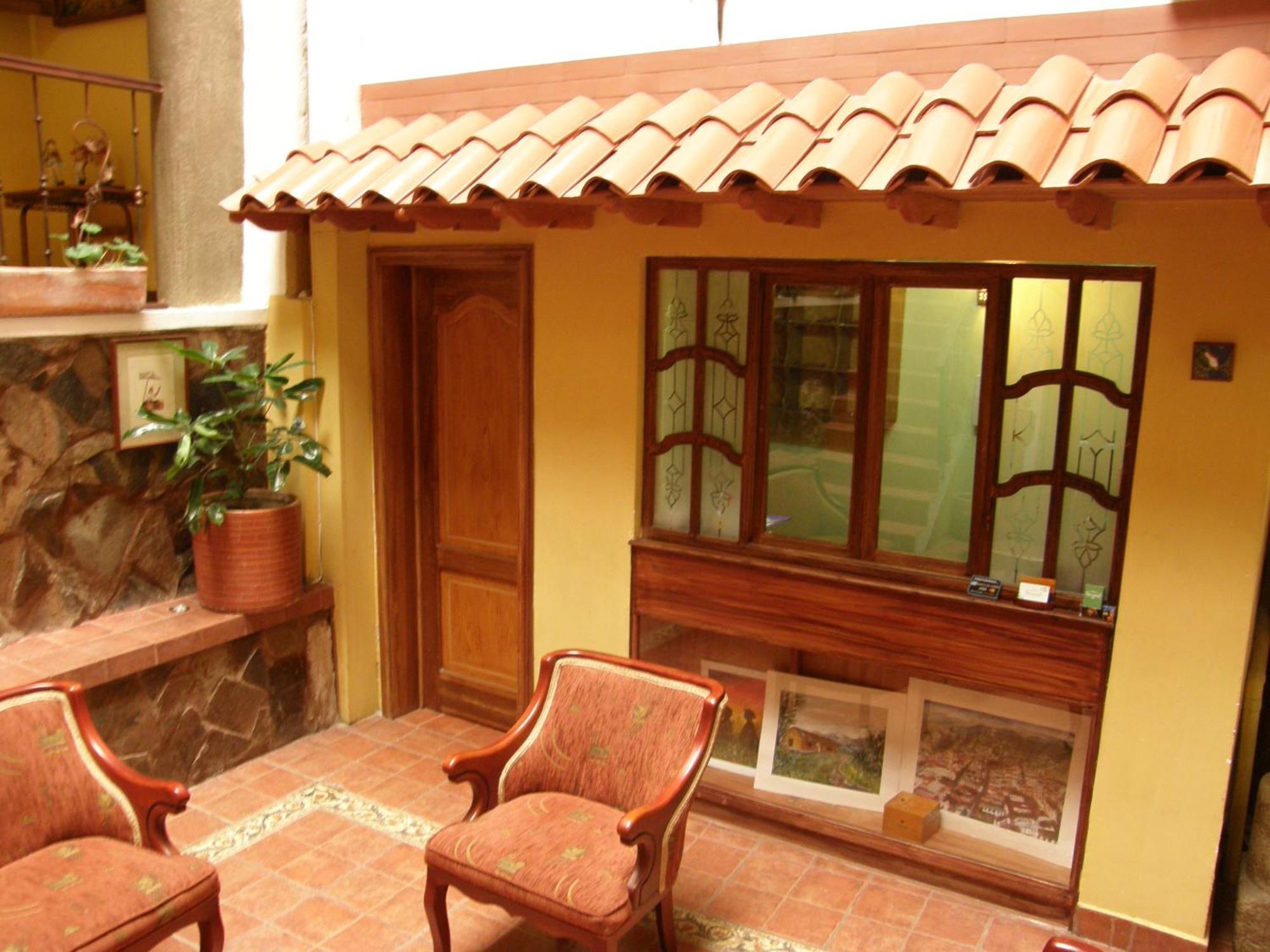 Hostal Mía Leticia *